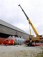 XV663 being lifted onto the JARTS trailer